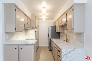 914 Lincoln Blvd - Photo 1 of 1