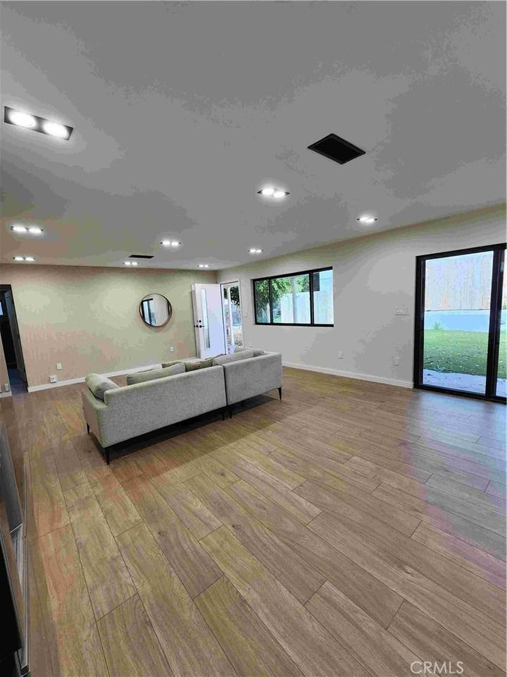 7129 Saranac St #7129 - Photo 4 of 20