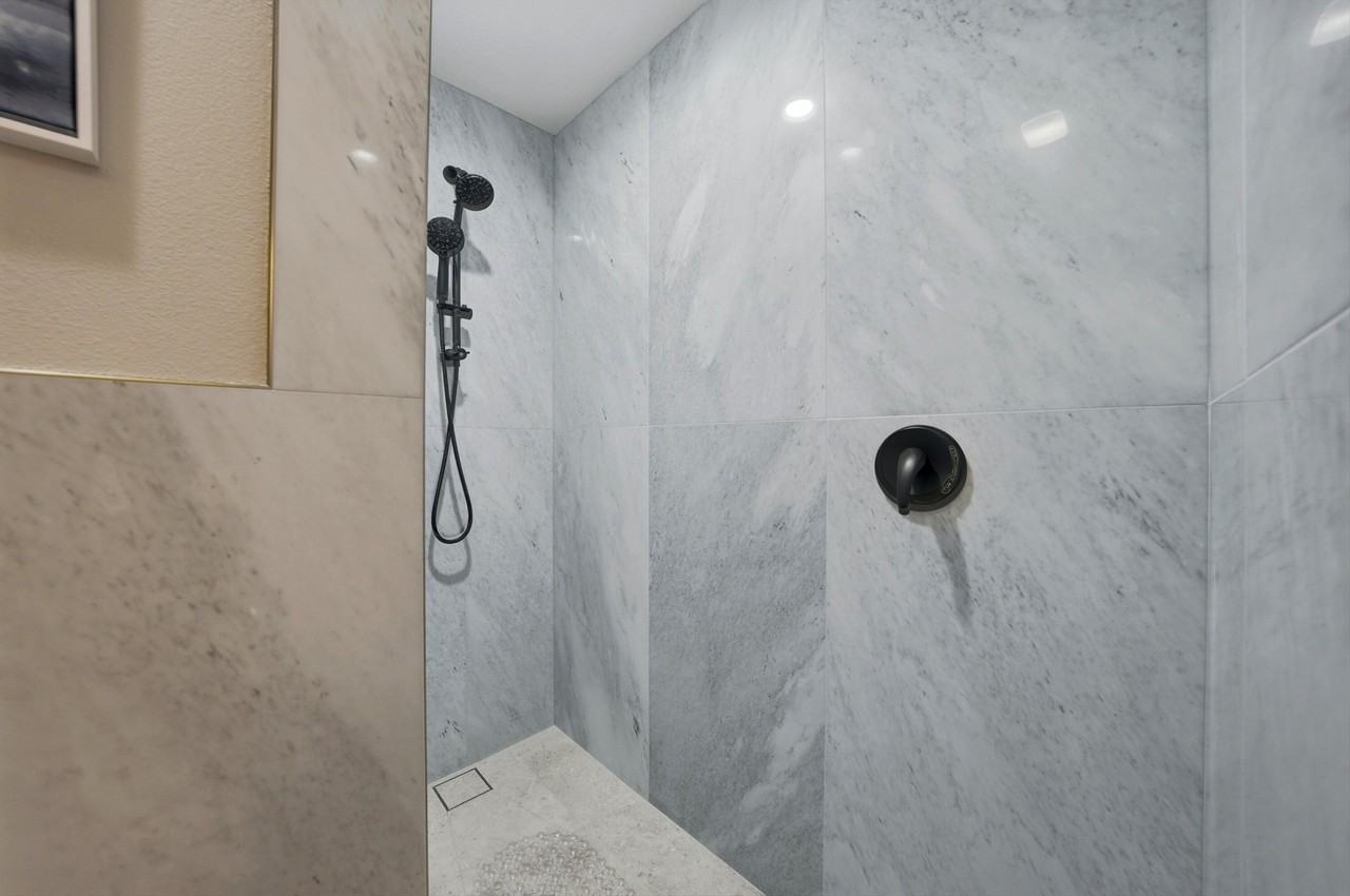 436 Sunningdale Dr #436 - Photo 3 of 25