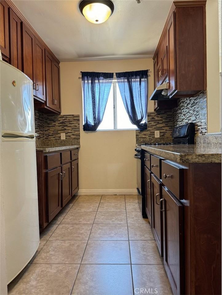 9014 Burnet Ave #9014-201 - Photo 5 of 44