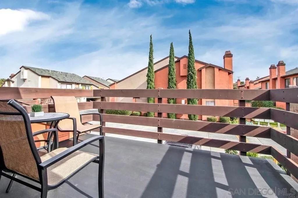 609 Beyer Way #609-301 - Photo 2 of 16