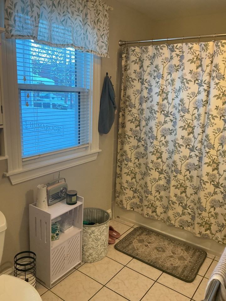 240 Common St #1 - Photo 6 of 18