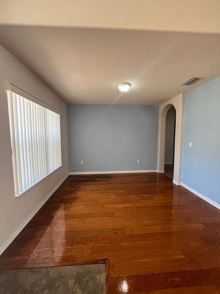 94 Wood Haven Dr - Photo 3 of 24