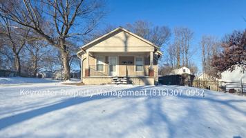 featured image of 926 S Logan Ave