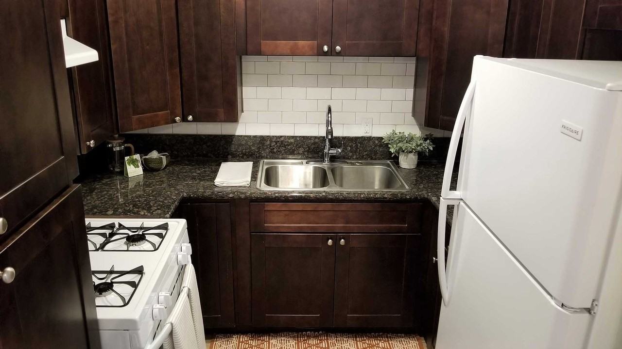 168-WNC 806 Broadway, LLC - Photo 7 of 17