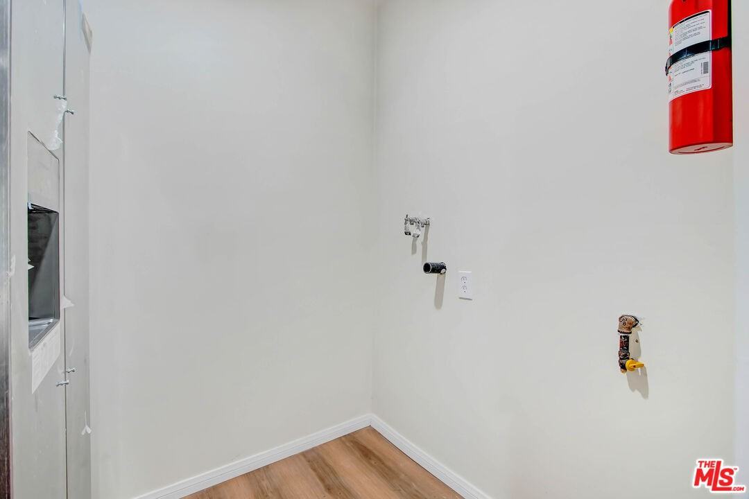 613 Pico St #613 - Photo 5 of 10
