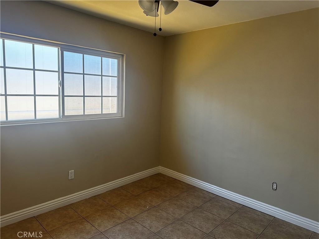 22094 Sherman Moreno Valley #22094 - Photo 4 of 6