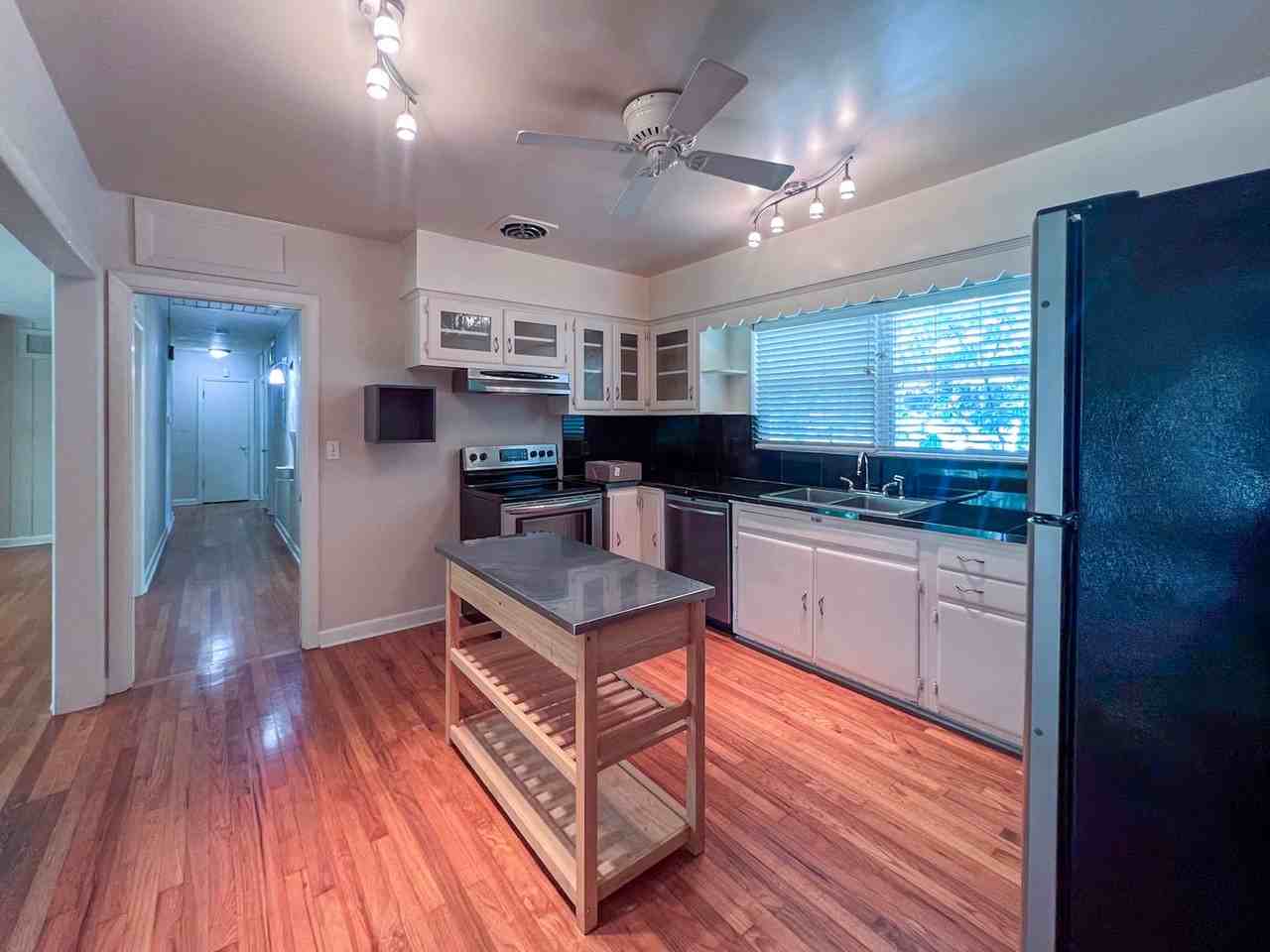 1516 Nw 14th Ave - Photo 6 of 31