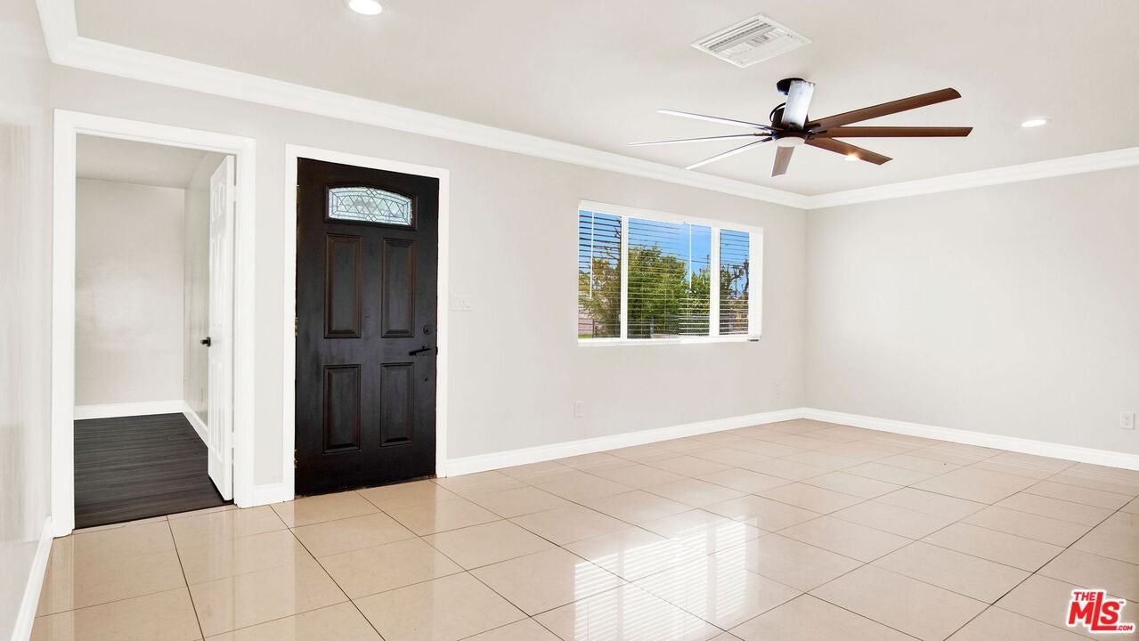 428 S Meridian Ave #428 - Photo 4 of 38