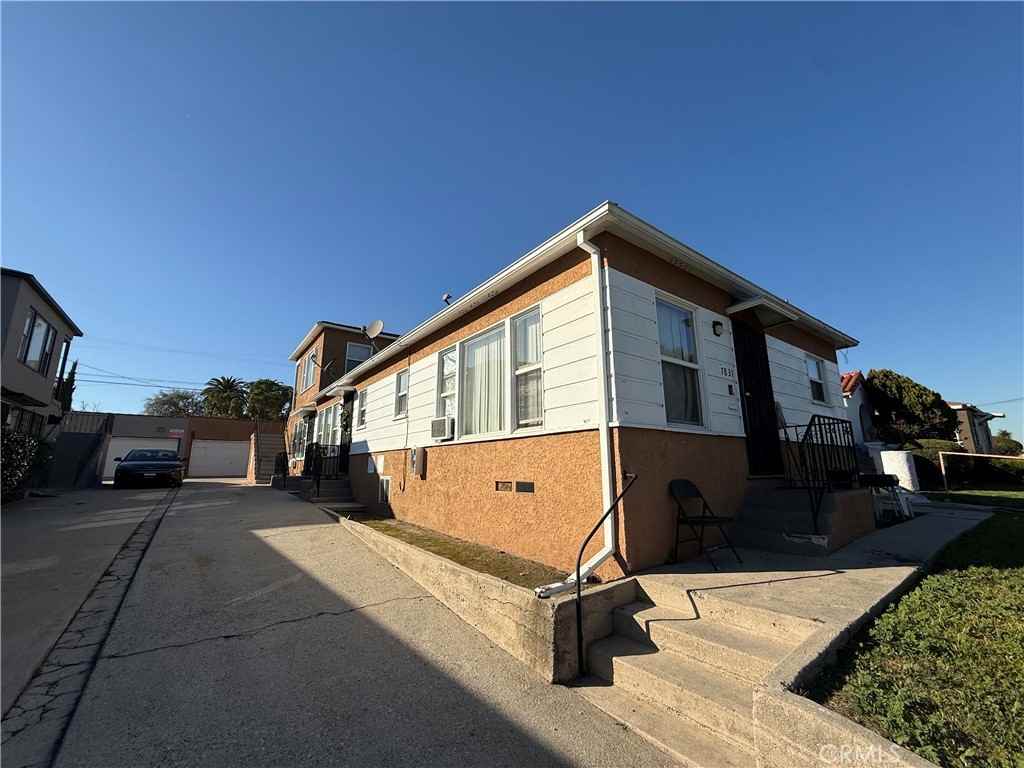 7833 S Normandie Ave #78331-2 - Photo 3 of 9