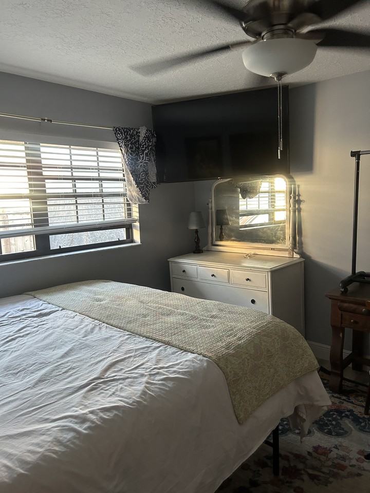 5582 Se 42nd Ct #NA - Photo 6 of 6