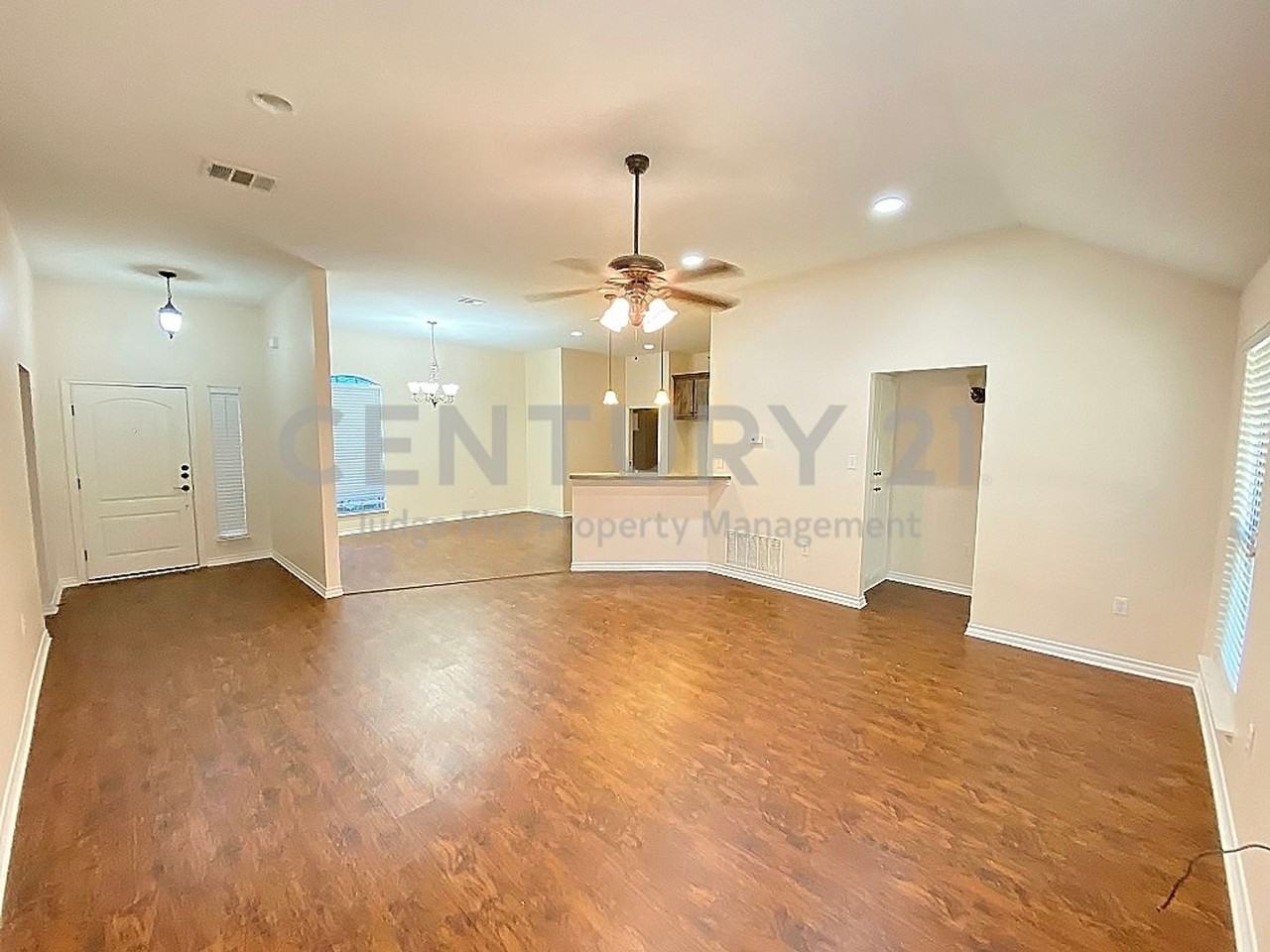 132 Hedgerow Ln - Photo 3 of 11