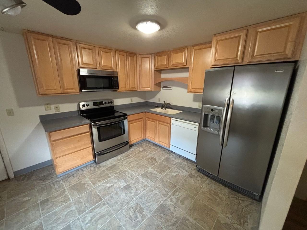 177 S Easy St - Photo 2 of 13