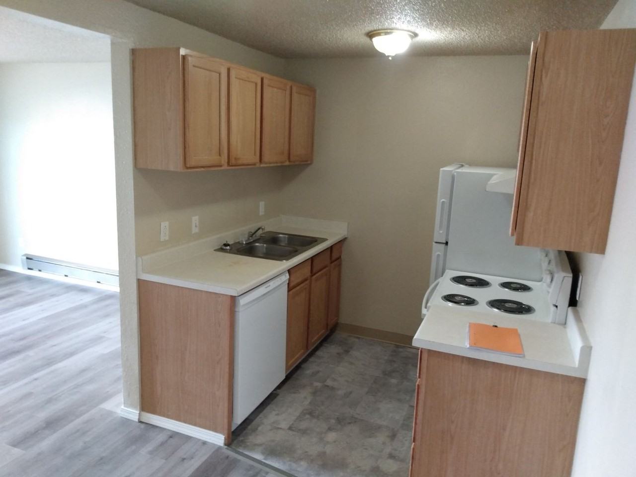 345 N 5th St ##51 - Photo 2 of 4