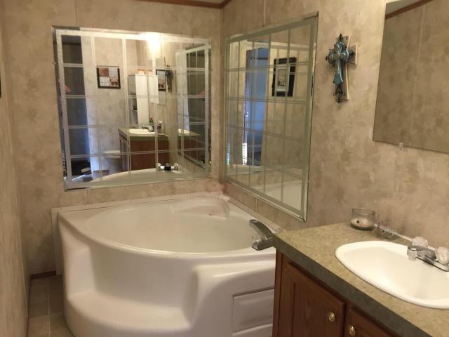 174 Tower Ln - Photo 5 of 8