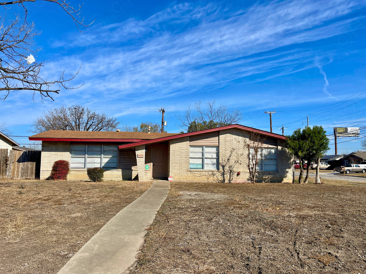 4539 Eisenhauer Rd - Photo 2 of 20