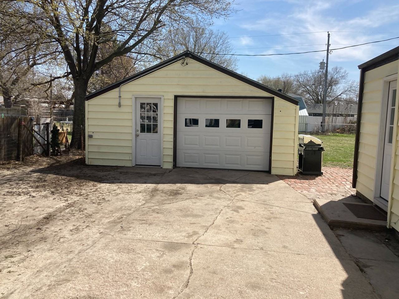 431 Dodge St - Photo 7 of 7