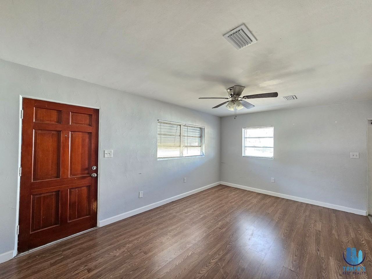 3219 Decatur Ave - Photo 3 of 19