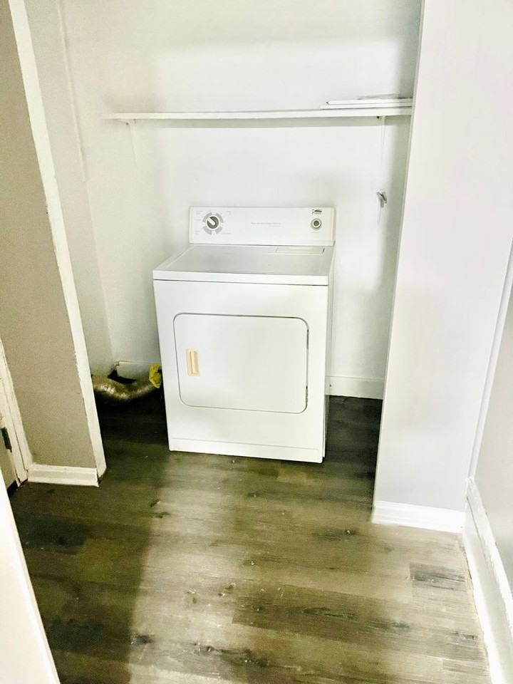 810 Sinclair St - Photo 6 of 19