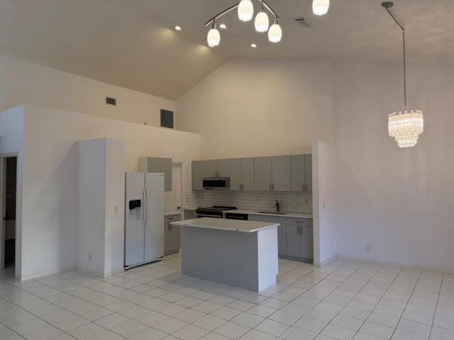 5790 Coach House Cir #5790G - Photo 3 of 26