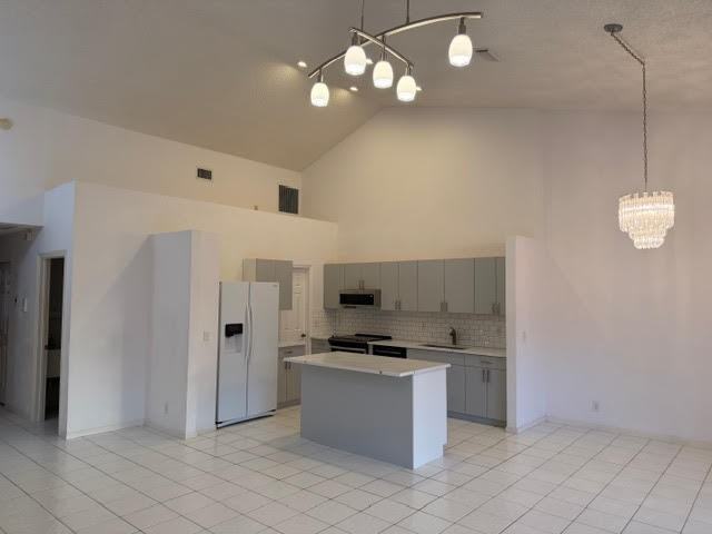 5790 Coach House Cir #5790G - Photo 5 of 26