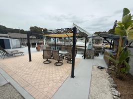 featured image of 220 Taylor Dr #220