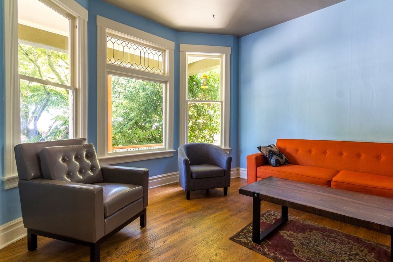 2322 Nw Kearney St - Photo 5 of 22