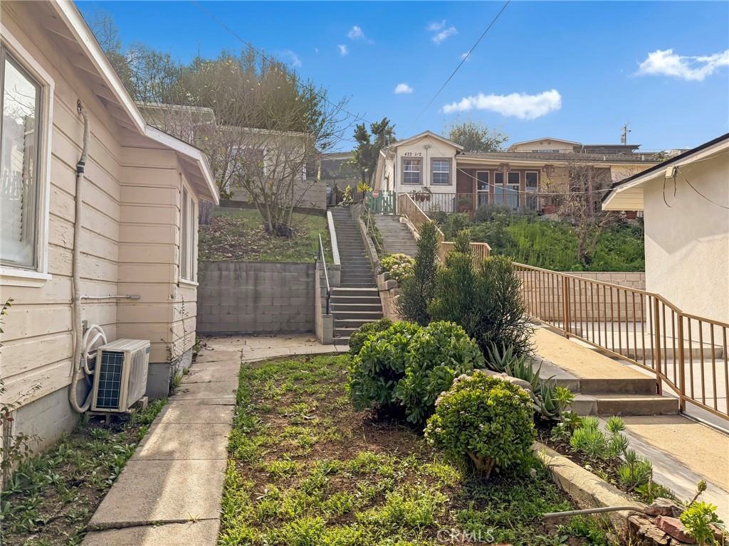 420 W Graves Ave #420B - Photo 4 of 12