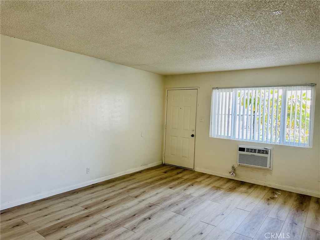 4830 Canoga St #4830E - Photo 4 of 8