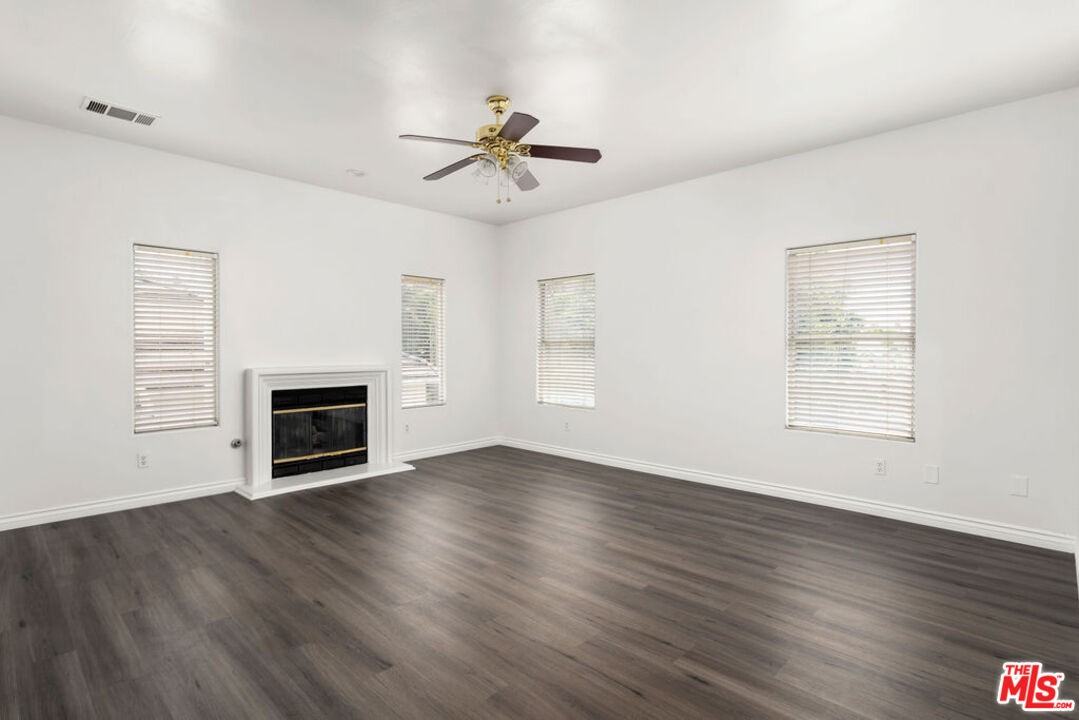 10711 4 Bears Drive #10711 - Photo 5 of 32