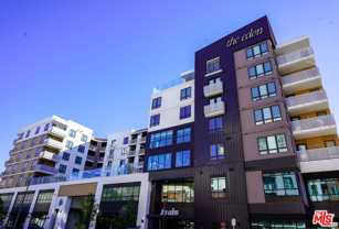 1340 S Hill St - Photo 1 of 1