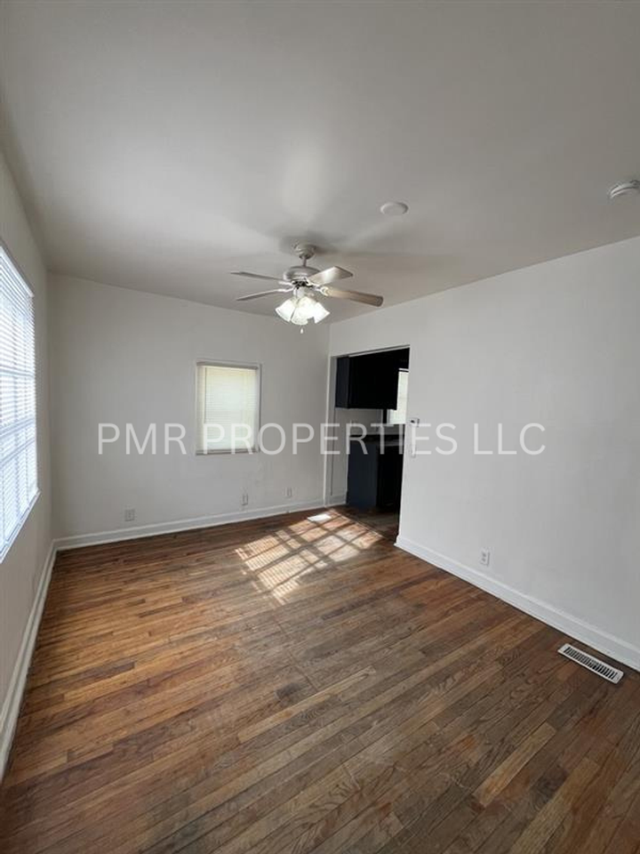 1506 5th Ave #1-2 - Photo 2 of 7