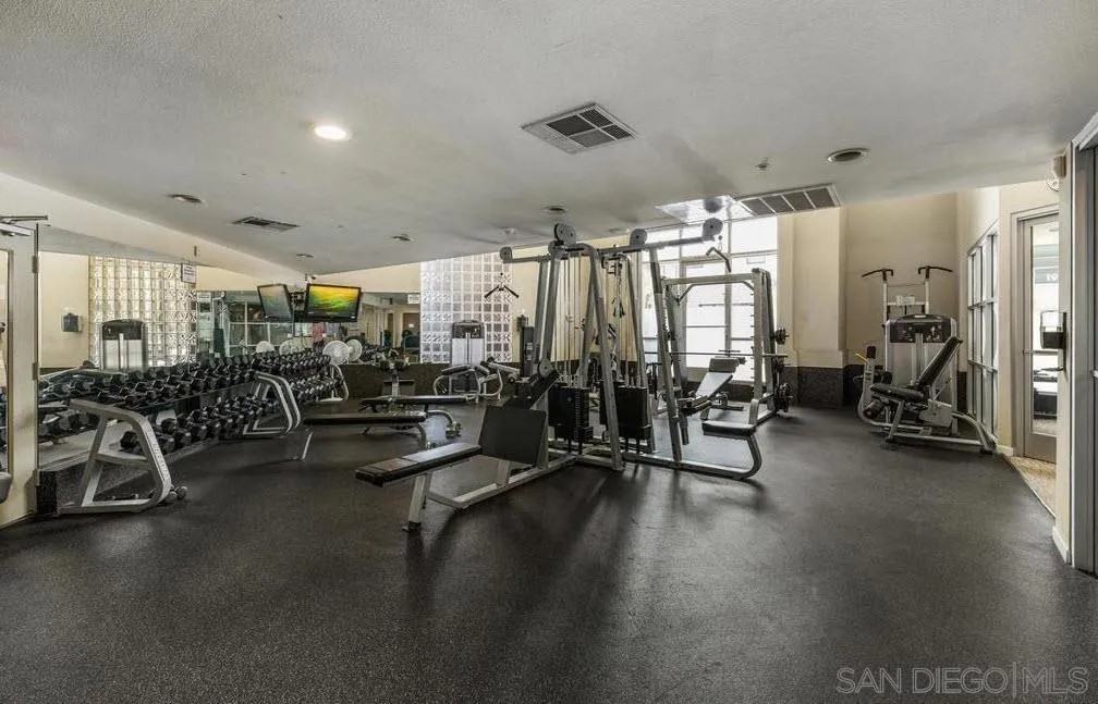 1501 Front St #1501-442 - Photo 4 of 7