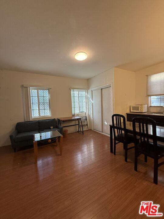 805 E 21st St #805-1 - Photo 5 of 8