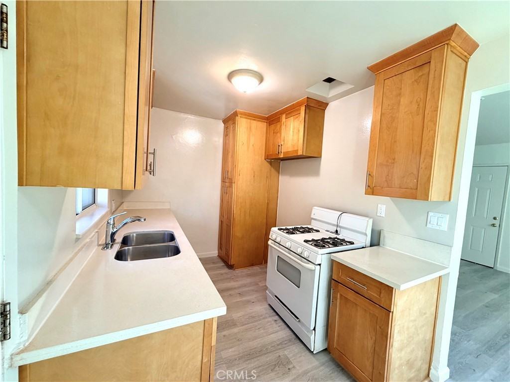 15247 Acre St #15247C - Photo 5 of 15