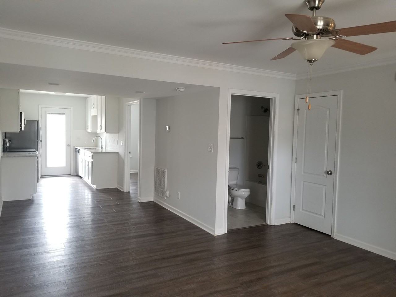 108 Squire Cir - Photo 4 of 14