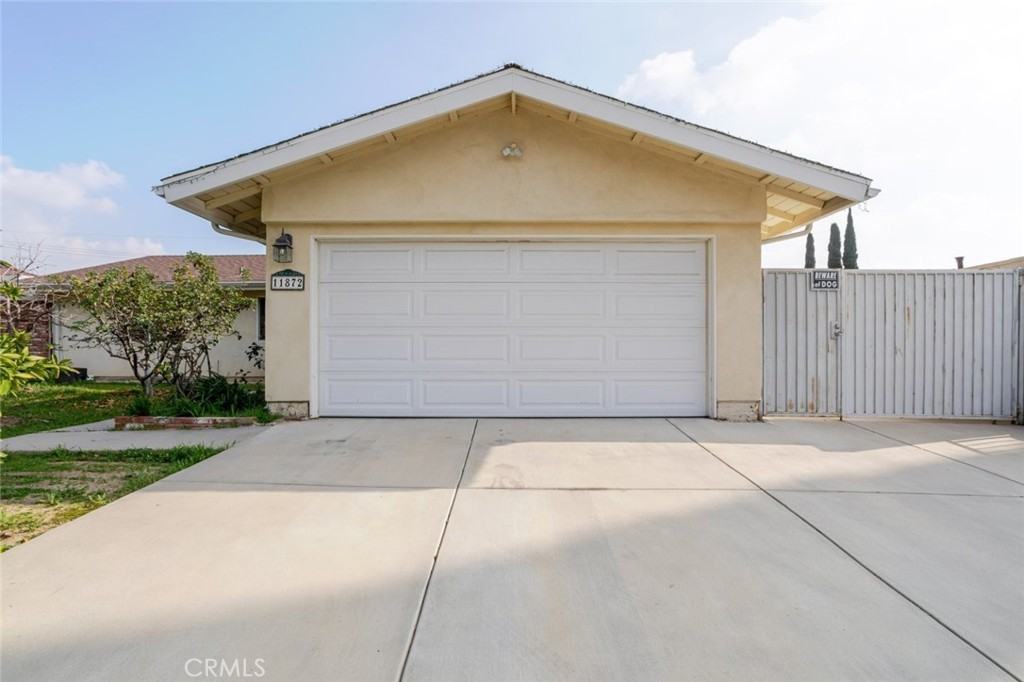 11872 Kathyann St #11872 - Photo 3 of 45