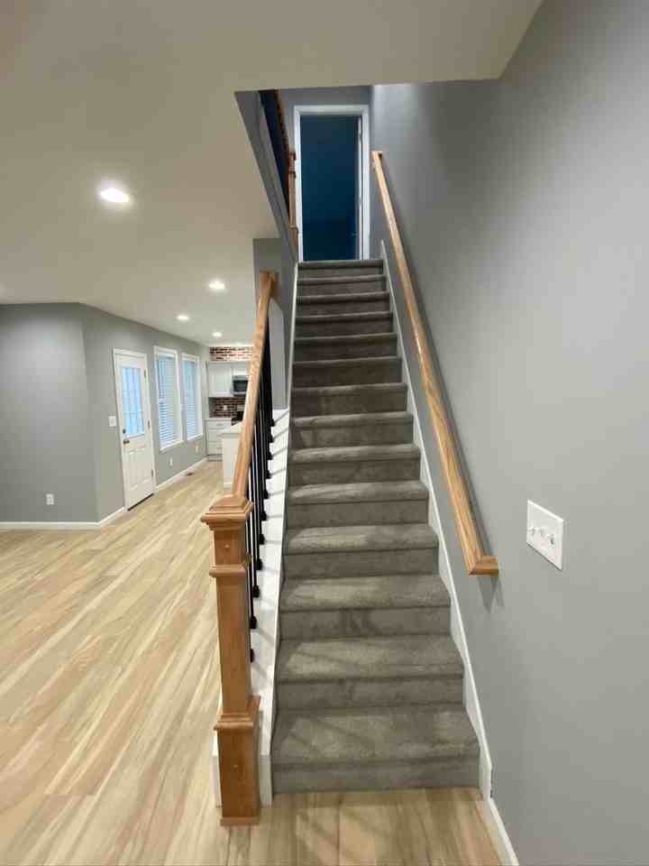 553 Ridge St - Photo 4 of 39