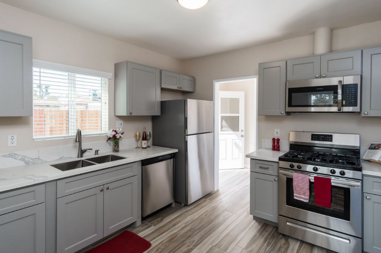 8217 Corbin Ave - Photo 2 of 12