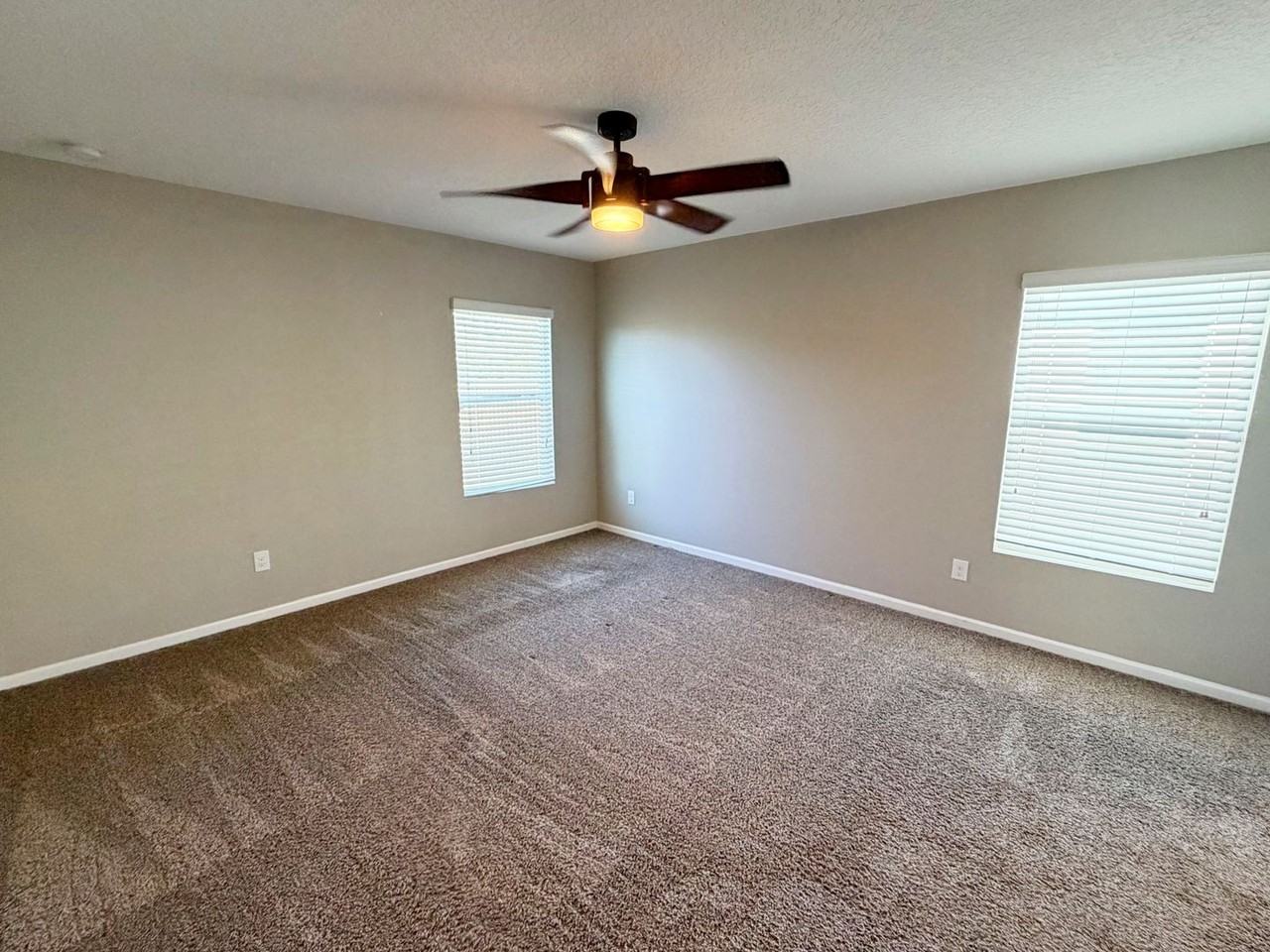 125 Fairway Ct - Photo 7 of 18