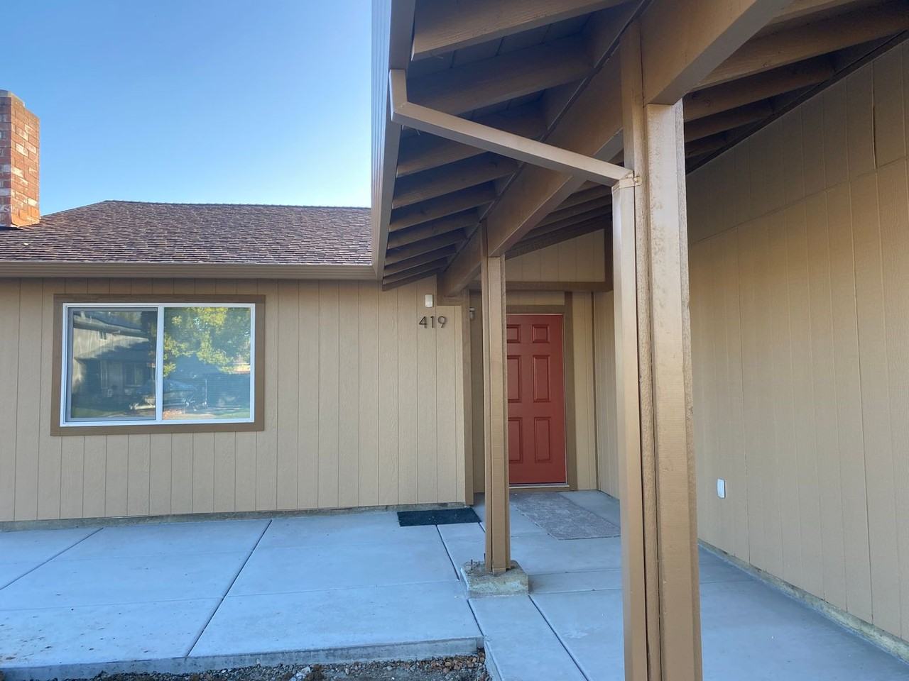 419 Woodhaven Dr - Photo 2 of 28