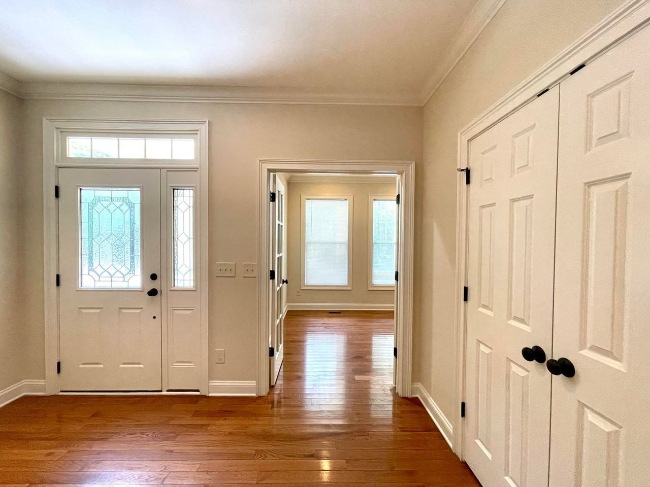 204 Tuckers Pond Dr - Photo 3 of 43