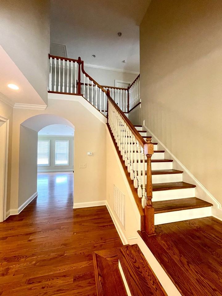 204 Tuckers Pond Dr - Photo 5 of 43