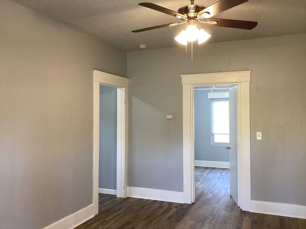 1530 1530 - 1532 N. Safford Ave - Photo 5 of 25