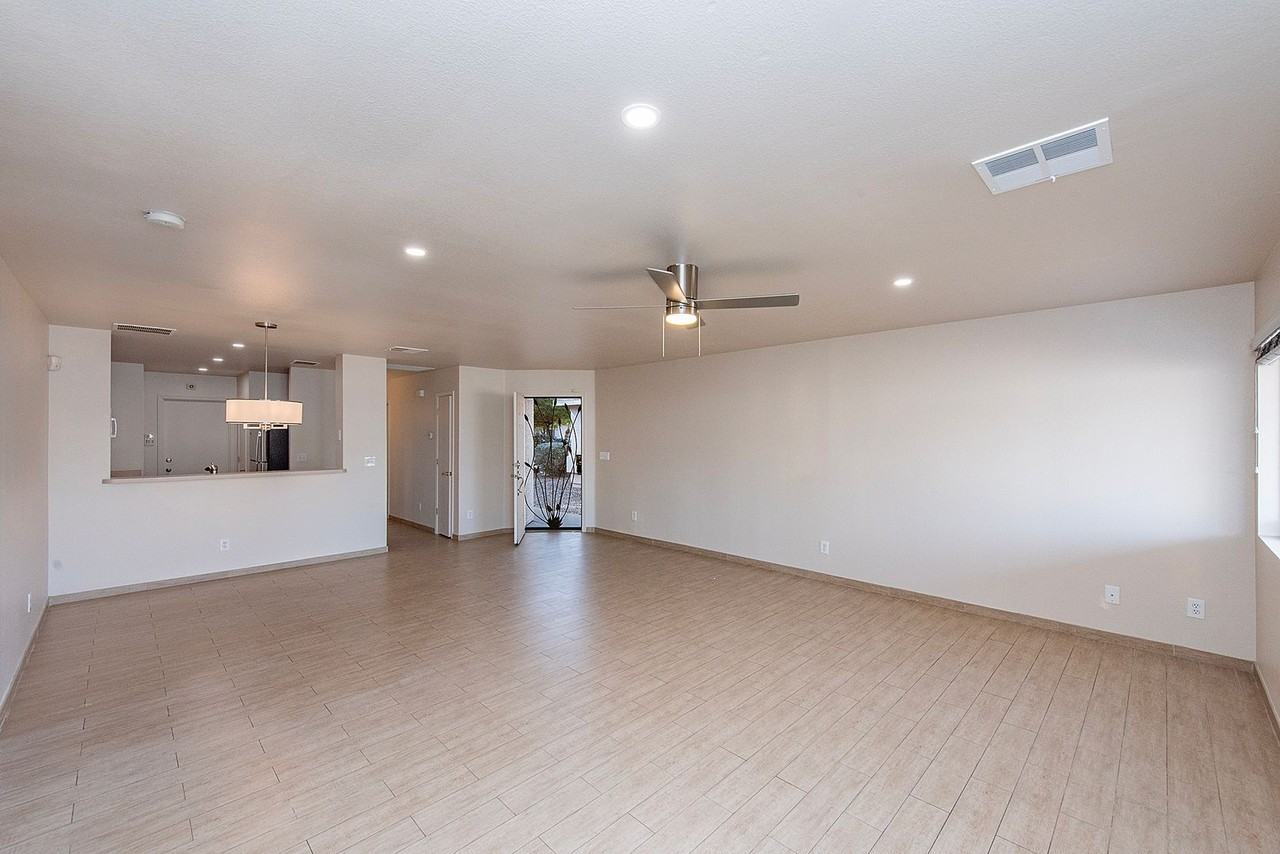 1657 E Saint Ferdinand Pl - Photo 4 of 29