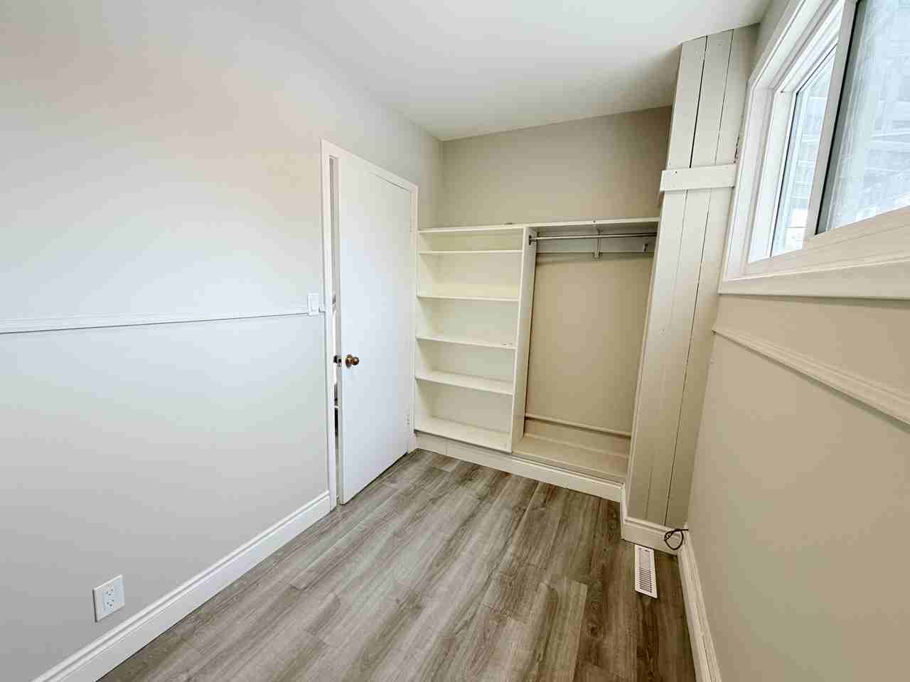 483 Wellington St #MAIN - Photo 3 of 12