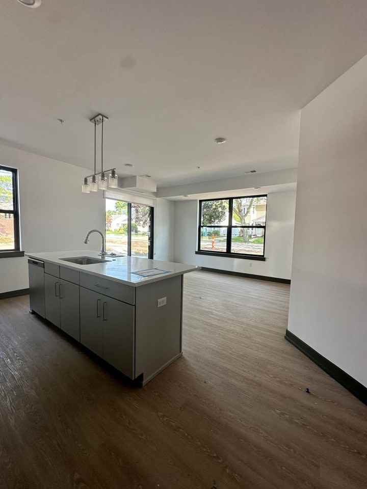 Ivy Lofts Annex - Photo 2 of 5