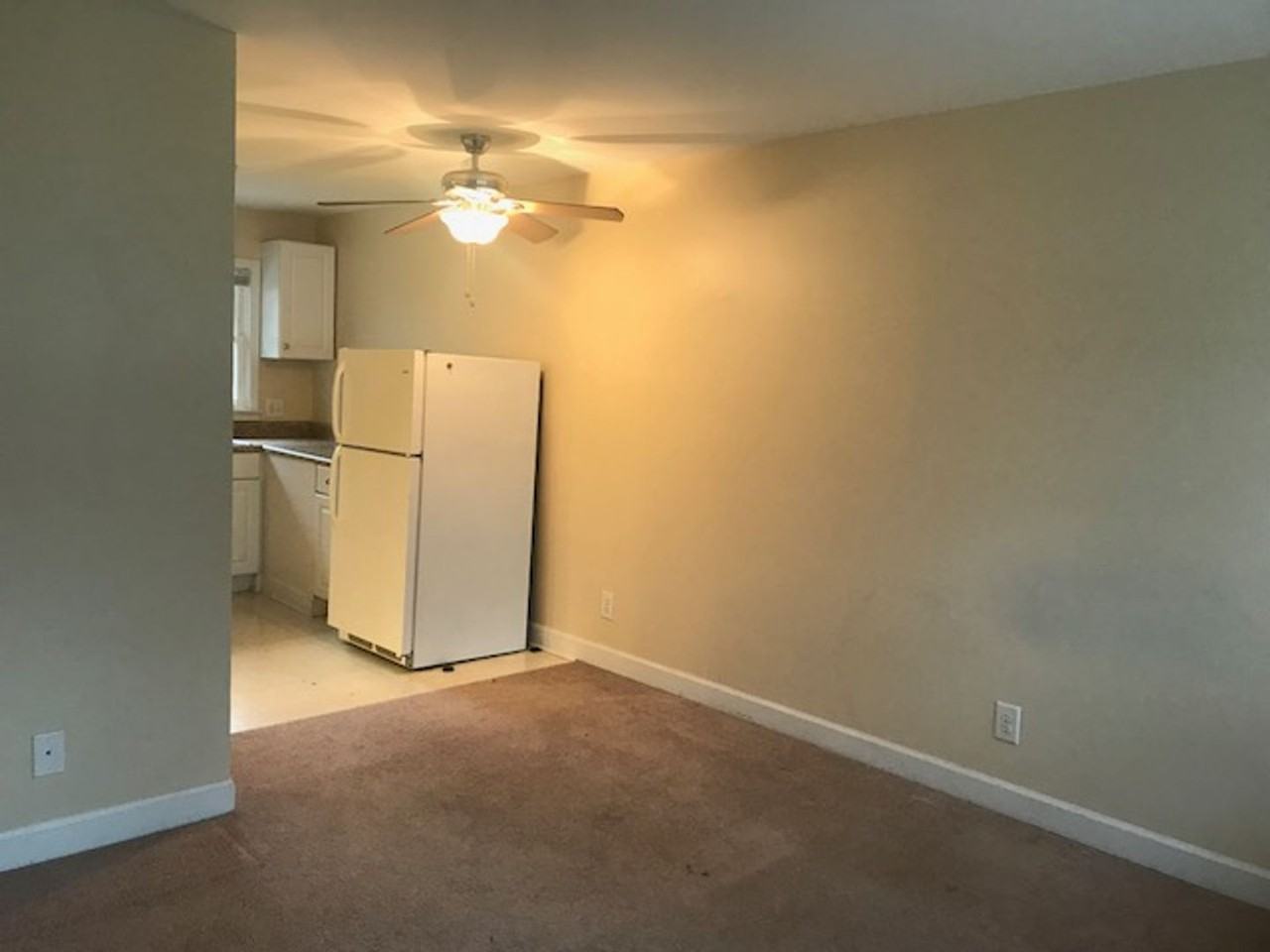 210 Purefoy Rd - Photo 2 of 4