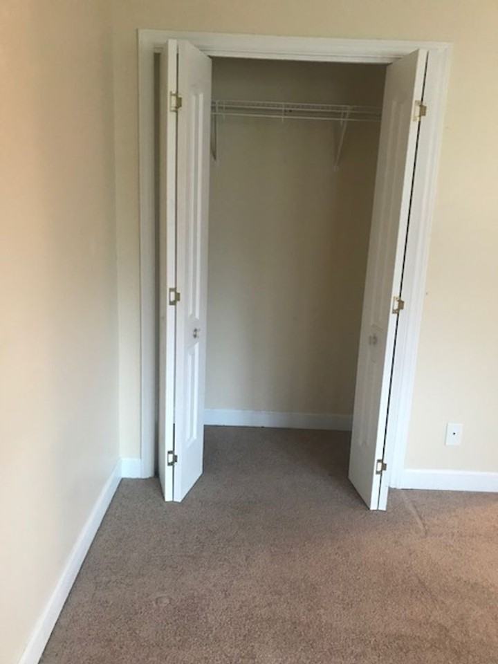 210 Purefoy Rd - Photo 3 of 4