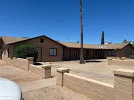 featured image of 556 W Wilson Ave